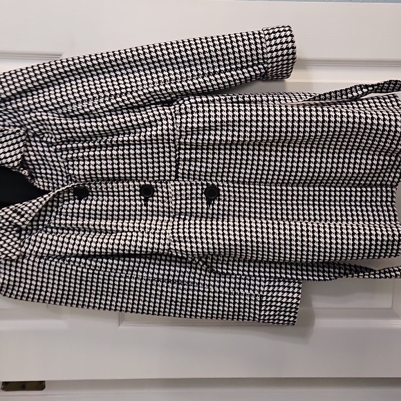 Roxy Black and White Houndstooth Belted Coat - Picture 3 of 7